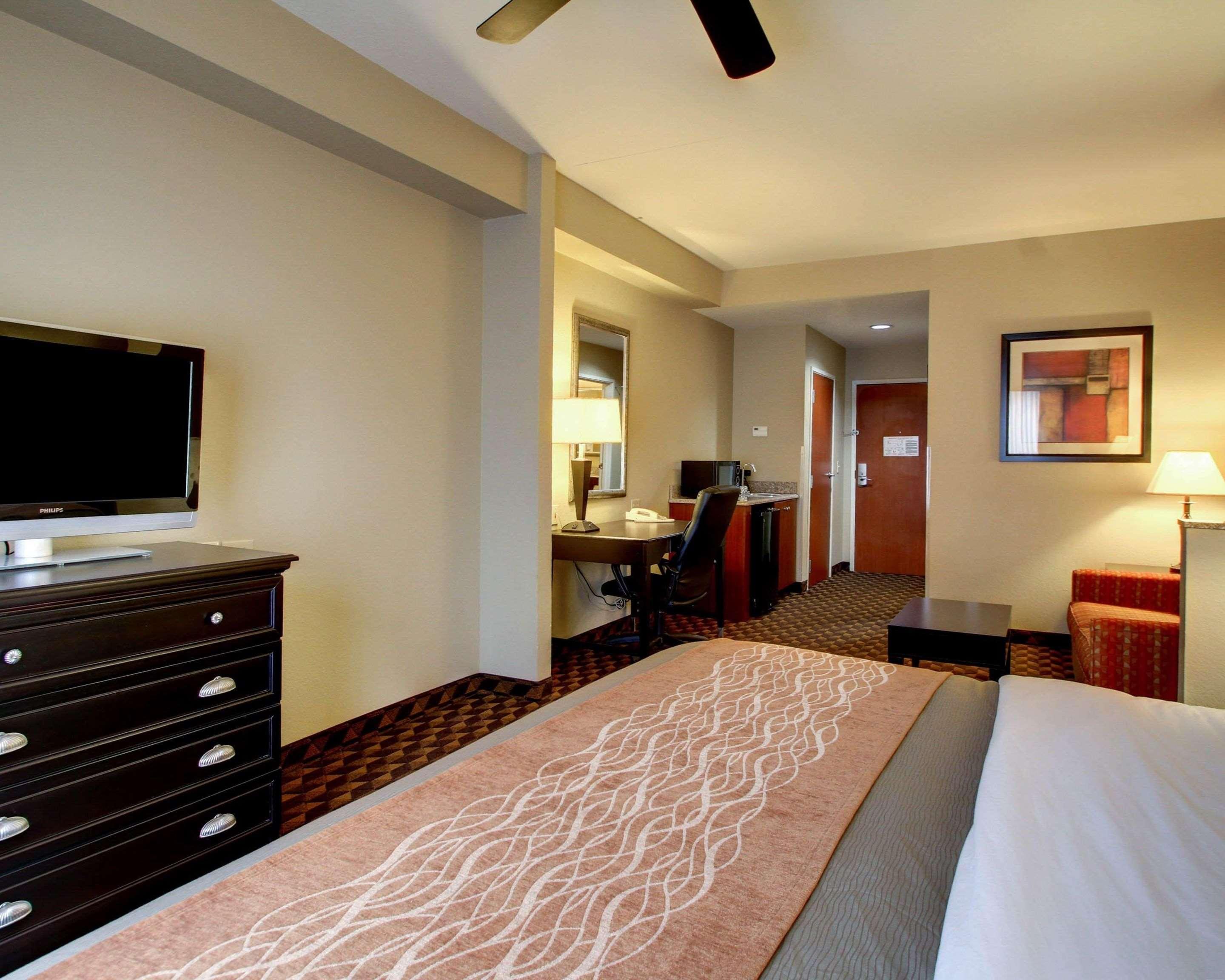 Comfort Inn & Suites Клинтон Экстерьер фото
