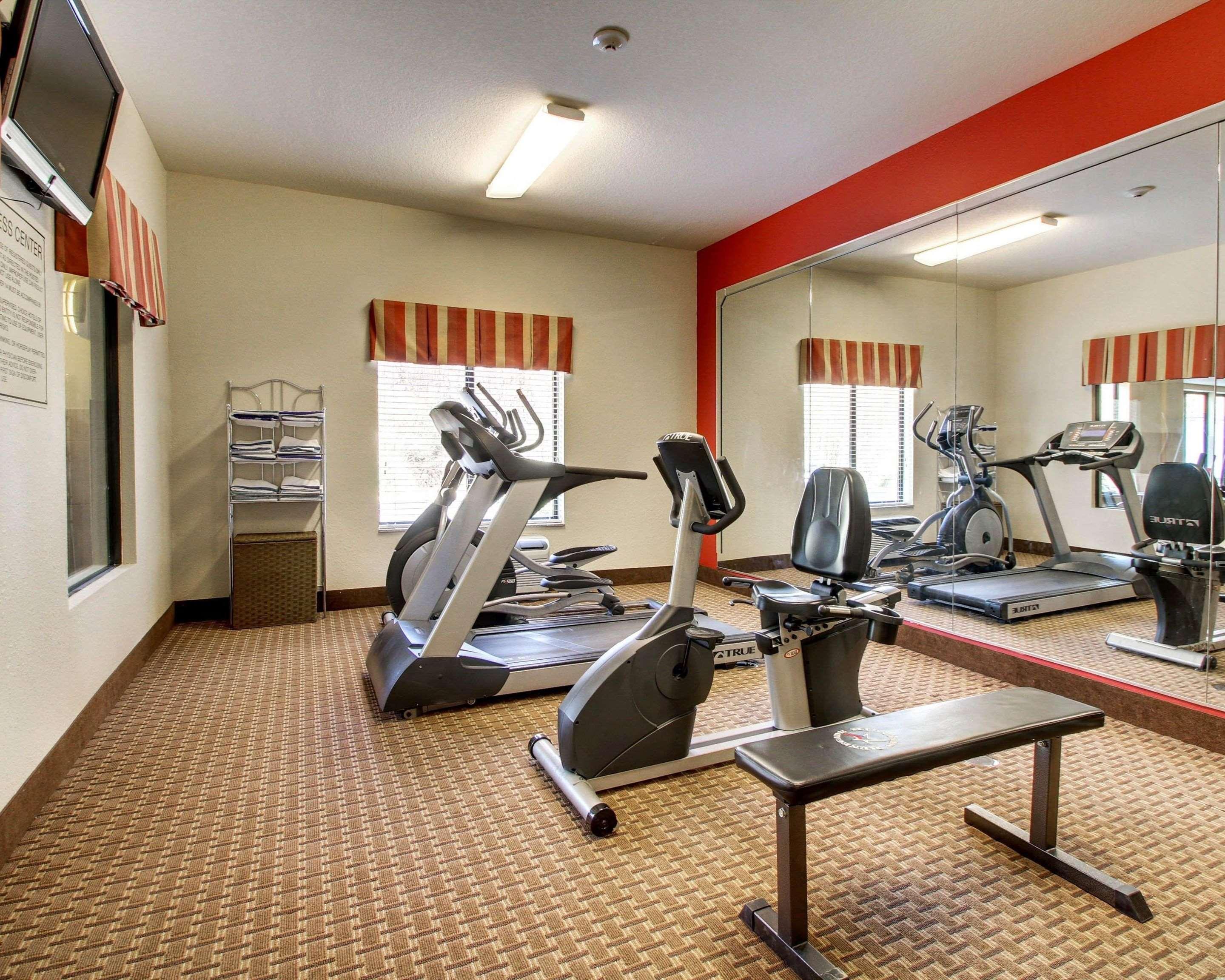 Comfort Inn & Suites Клинтон Экстерьер фото
