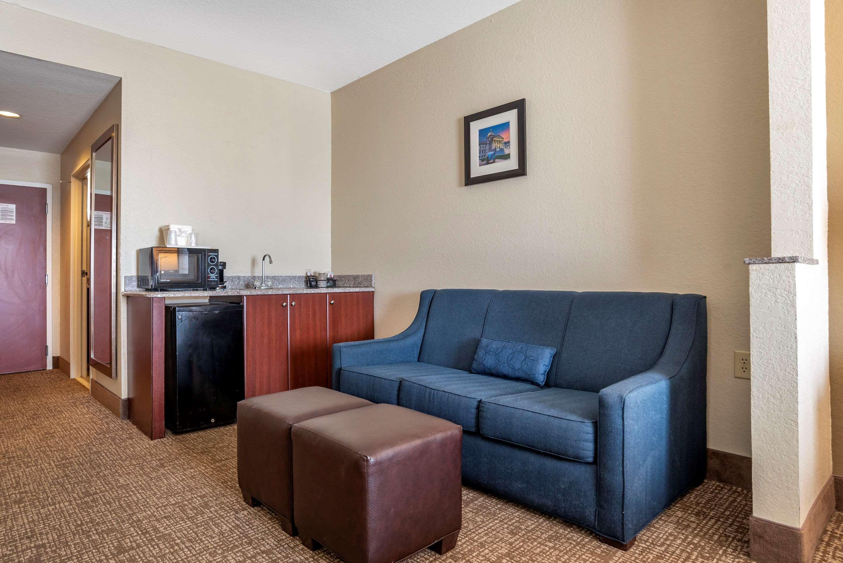 Comfort Inn & Suites Клинтон Экстерьер фото