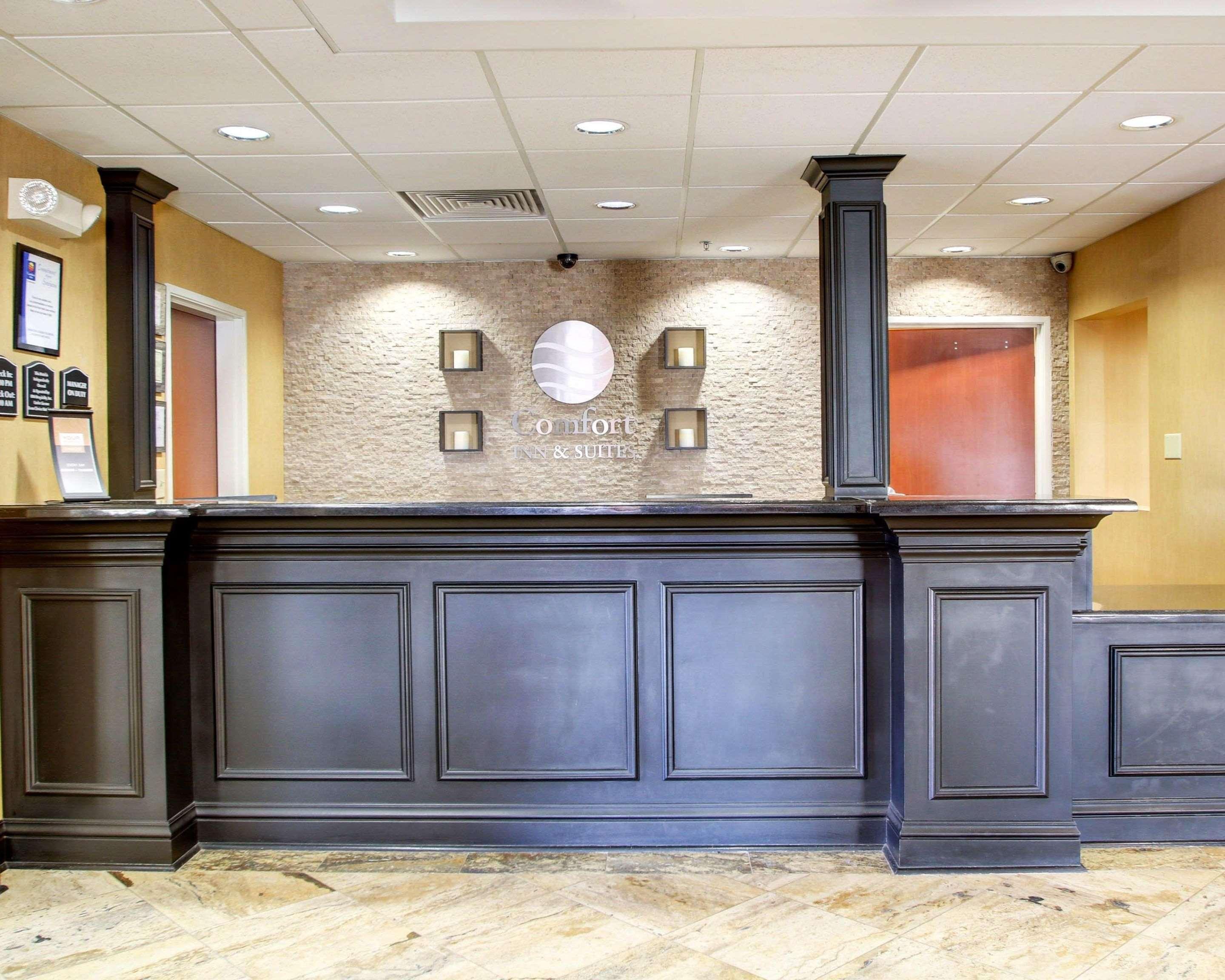Comfort Inn & Suites Клинтон Экстерьер фото